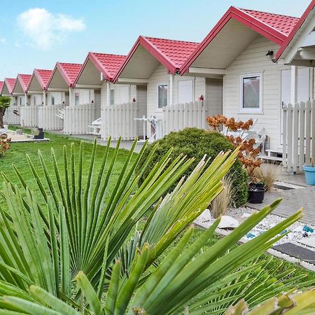 Beautiful Home In Darlowo Wicie With Jacuzzi Luaran gambar